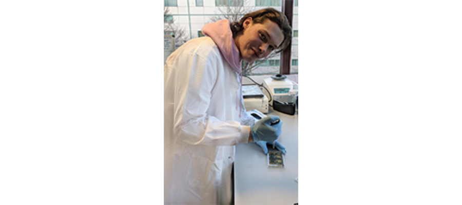 Cal Vickerstaff working in a lab.
