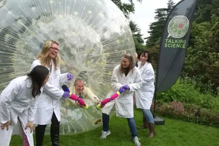 Cook lab zorbing 1
