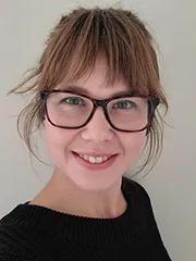 Lara-Esch-Headshot