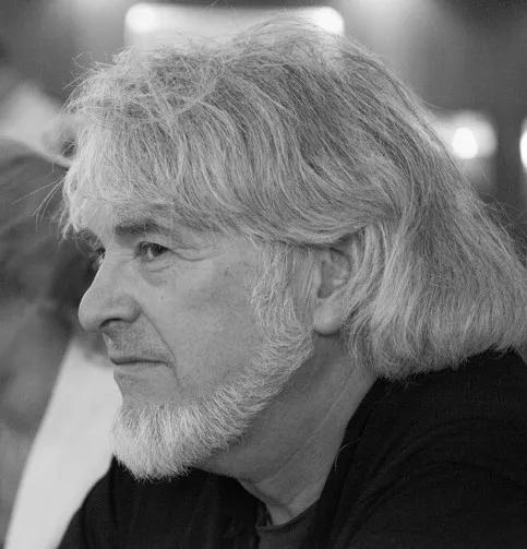 Bill Earnshaw