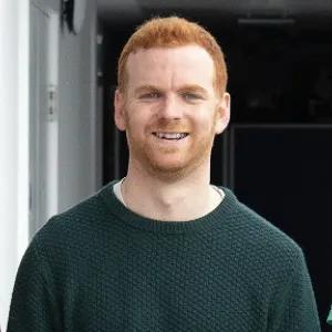 portrait photo of Tom Deegan