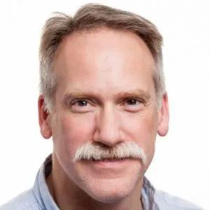 portrait photo of Eric Schirmer