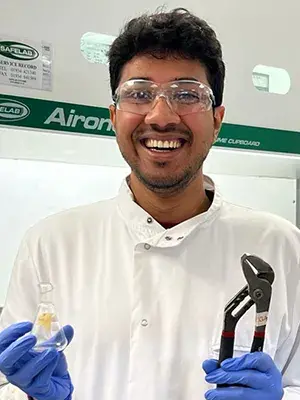 Gautham-Suresh-Headshot