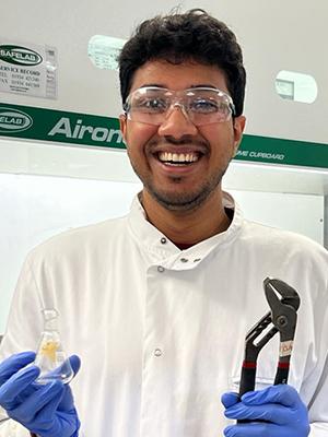 Gautham-Suresh-Headshot