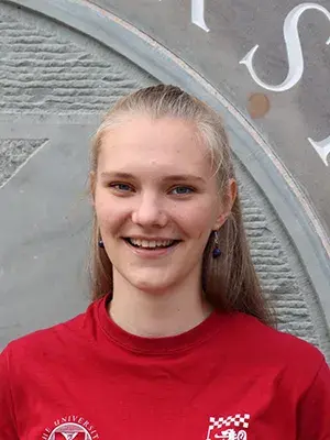 Charlotte-von-Koppenfels-Headshot