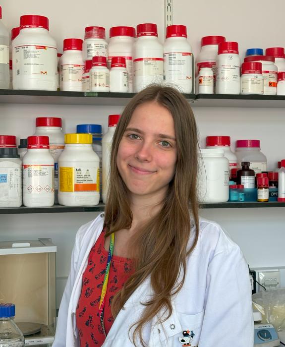 Photo of Annett Ladanyi in the lab