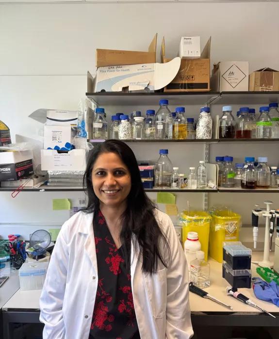 Photo of Reshma Kumari in the lab