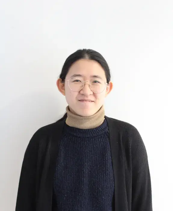 Picture of Hee-Kyung Ahn, smiling.