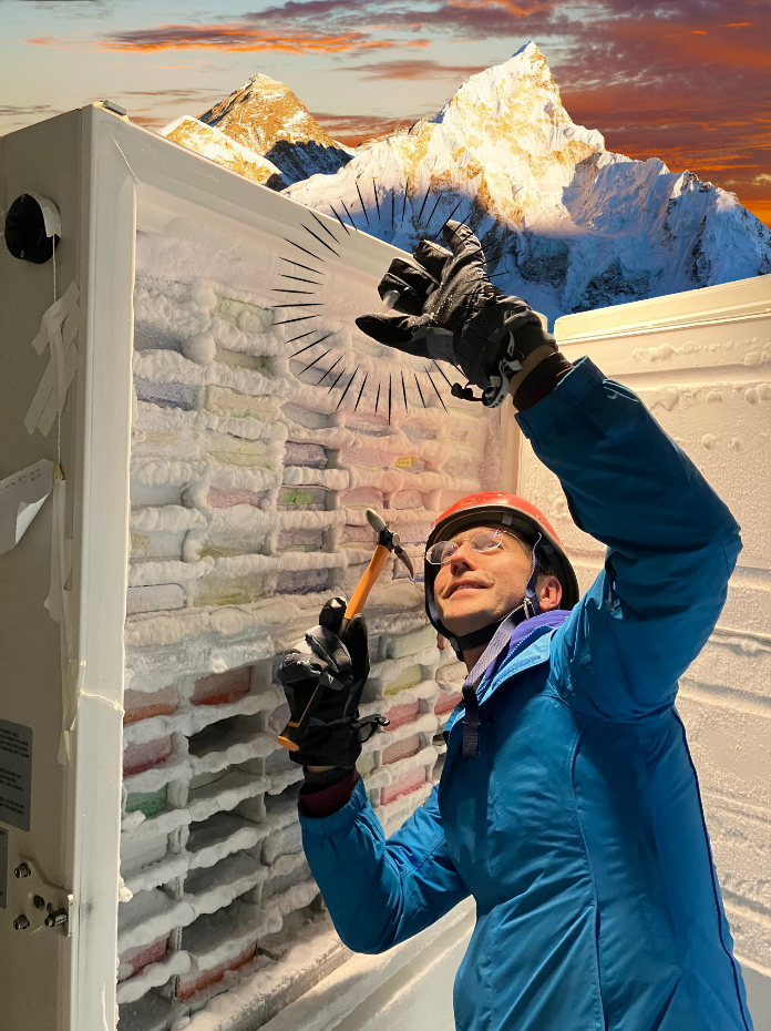  P Heun succeeding to excavate a precious sample from ice 